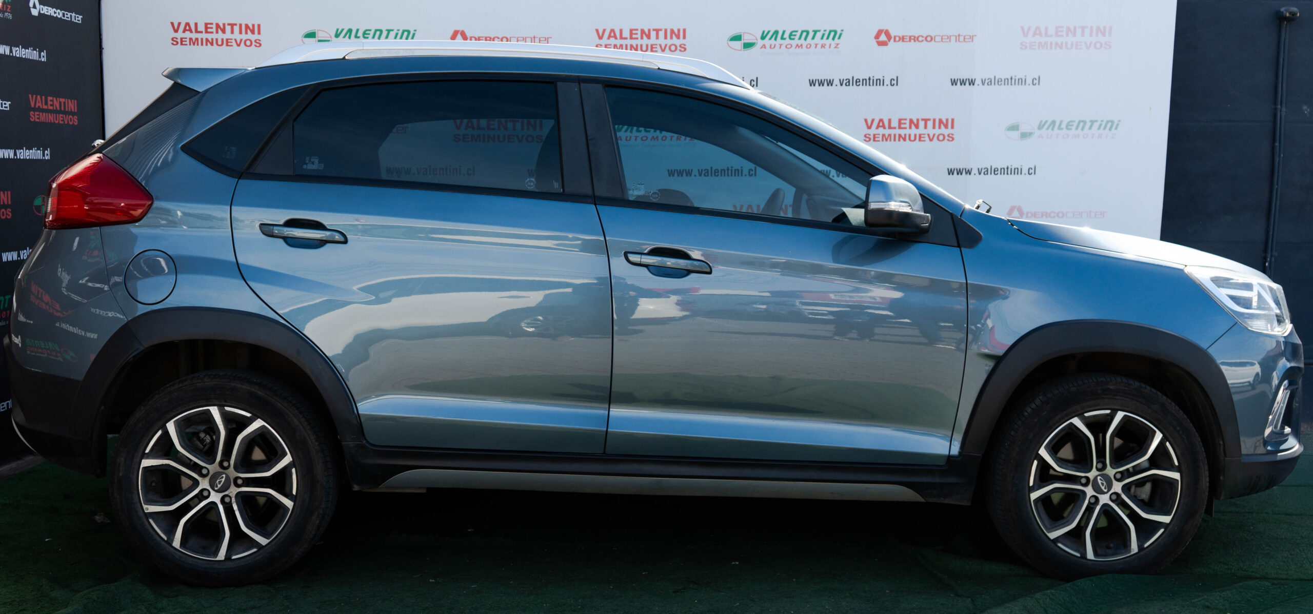Chery Tiggo 2 — foto 2 de 18