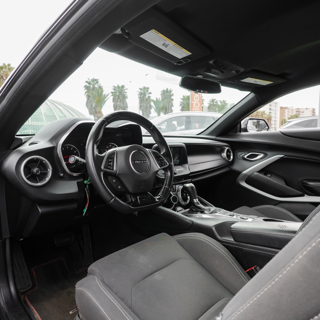 Chevrolet Camaro 2.0 Aut — foto 2 de 17