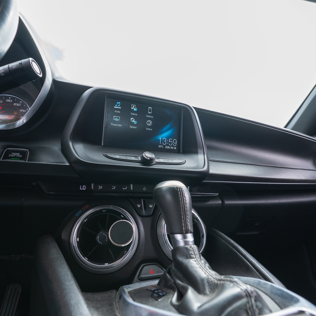 Chevrolet Camaro 2.0 Aut — foto 4 de 17