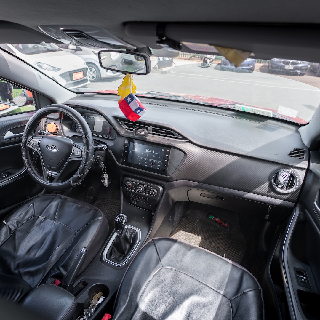 Chery Tiggo 2 — foto 6 de 17