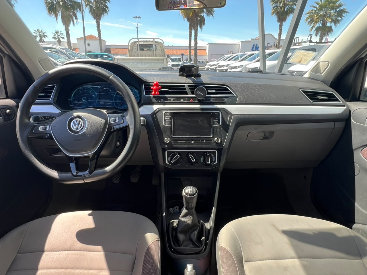 Volkswagen Voyage Trendline — foto 4 de 17