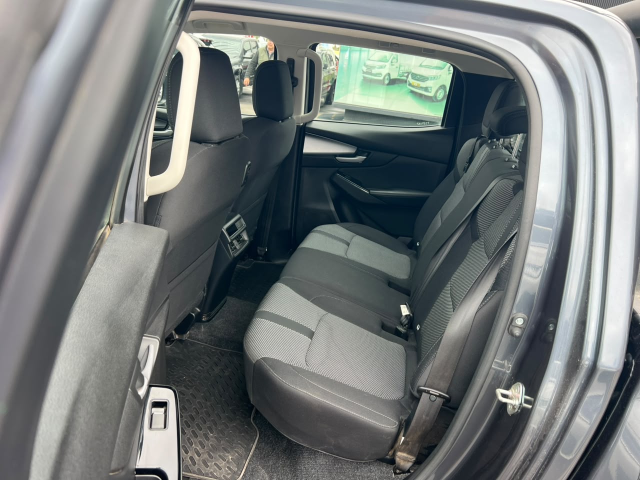 Mazda Bt50 — foto 7 de 17